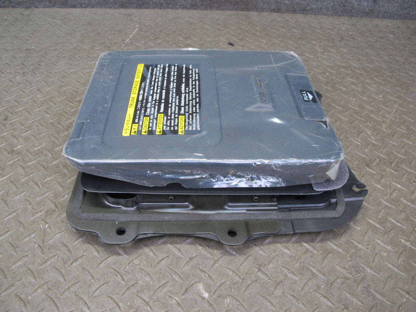 04-06 Lexus UCF30L LS430 Rear Seat Partition Trunk Storage Extension OEM