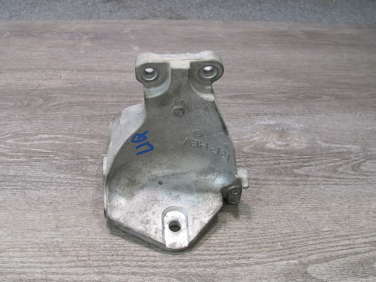 14-17 Infiniti QX60 2.5L Hybrid Engine Motor Right Mount Support