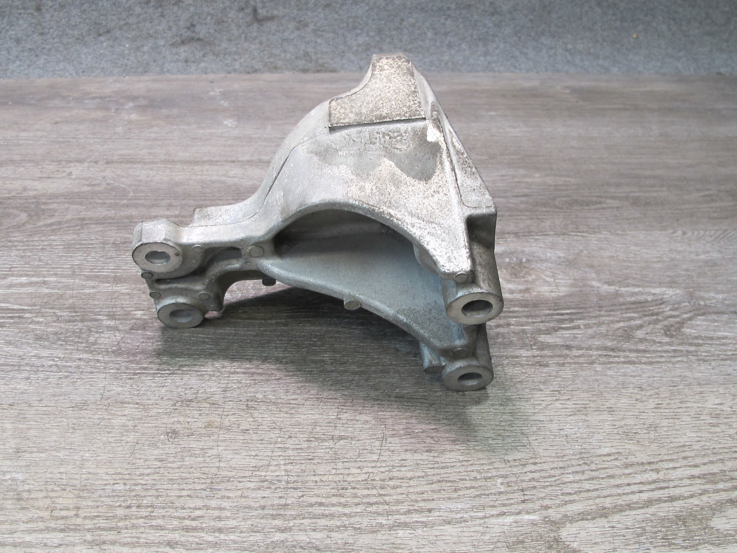 14-17 Infiniti QX60 2.5L Hybrid Engine Motor Right Mount Support