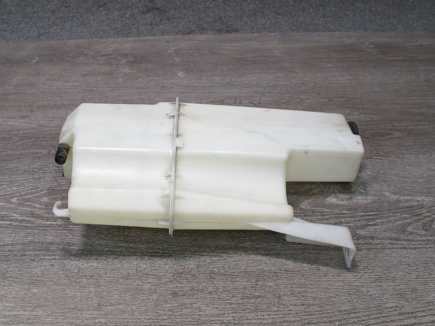 2013-2020 Infiniti JX35 QX60 Engine Coolant Expansion Overflow Reservoir Tank