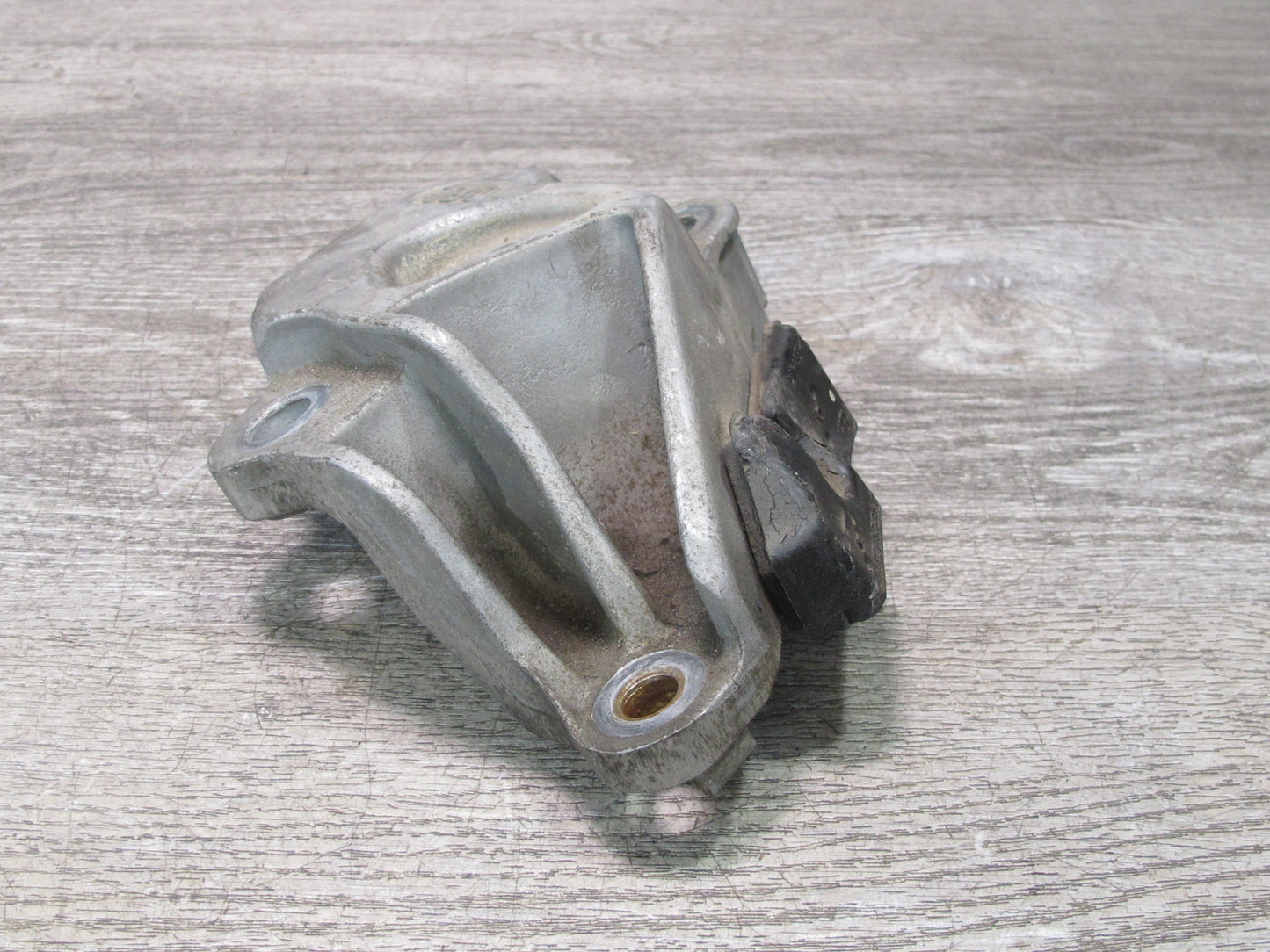 14-17 Infiniti QX60 2.5L Hybrid Engine Motor Right Mount Support