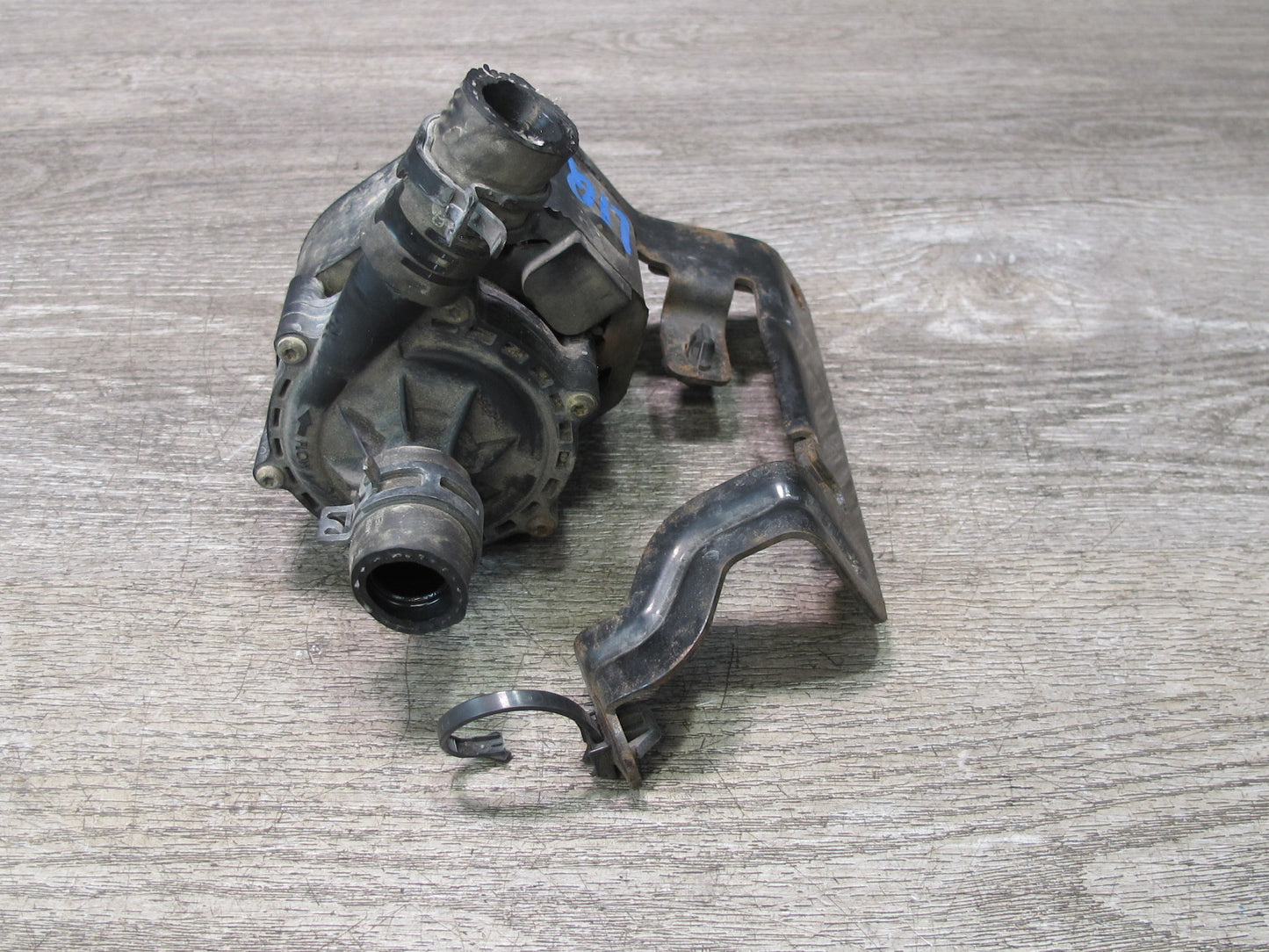 2014-2017 Infiniti QX60 2.5L Hybrid Engine Auxiliary AUX Cooling Water Pump