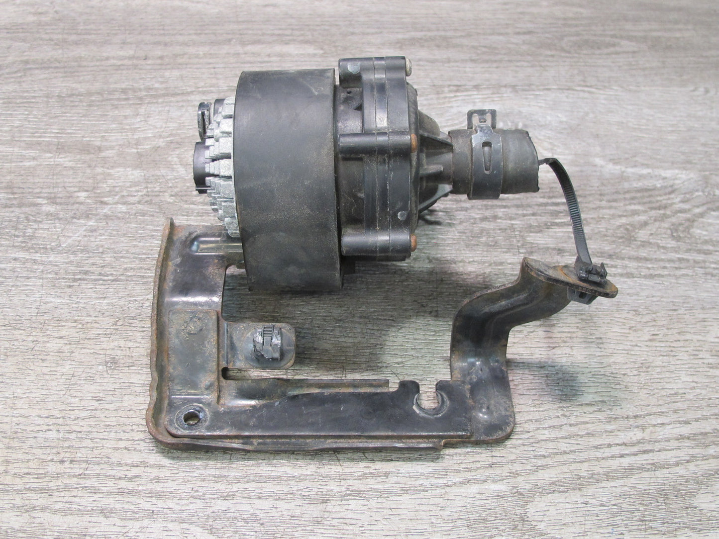 2014-2017 Infiniti QX60 2.5L Hybrid Engine Auxiliary AUX Cooling Water Pump