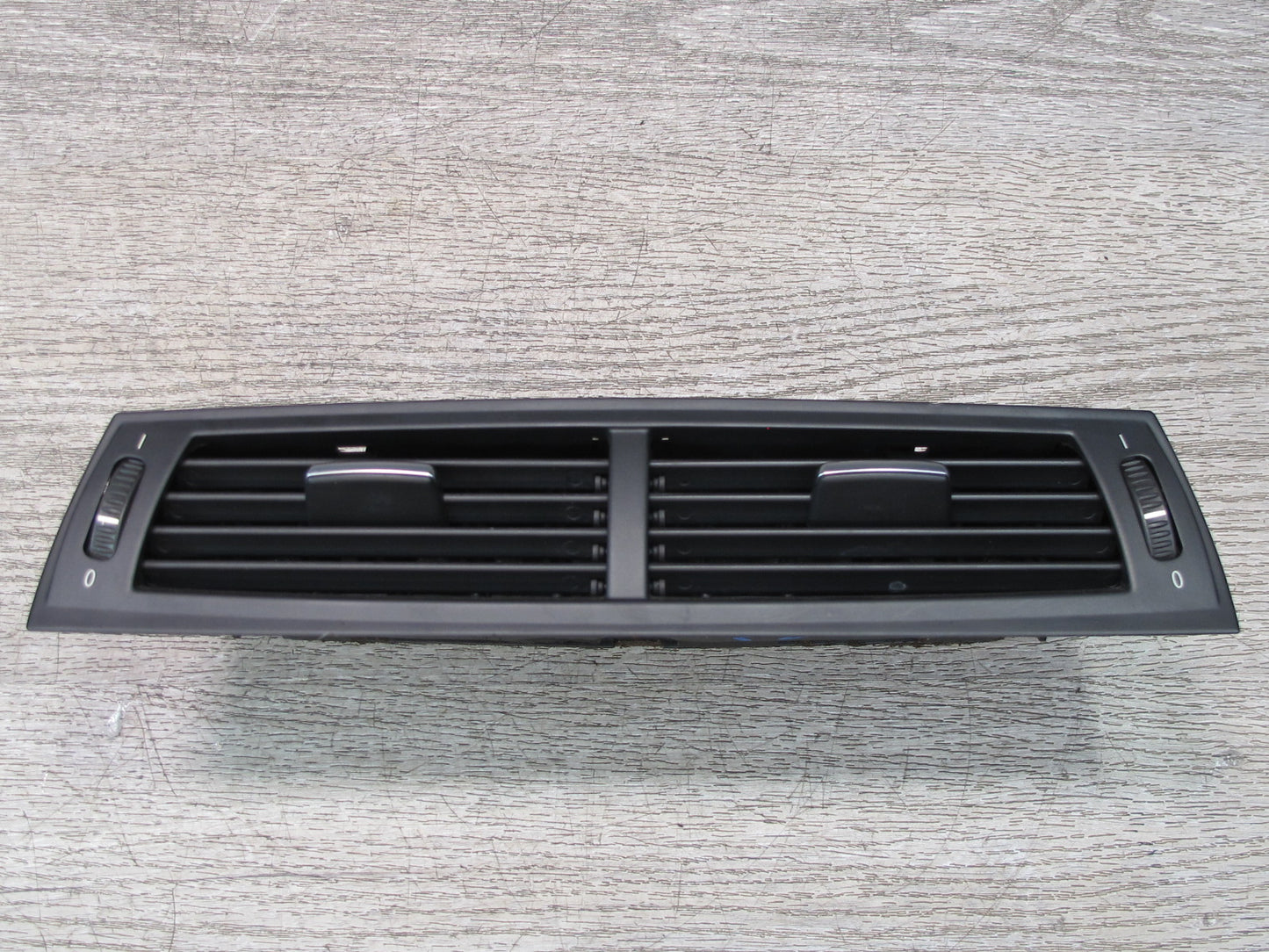 06-08 BMW E86 E85 Z4 Dash Center AC Heater Air Vent Black OEM