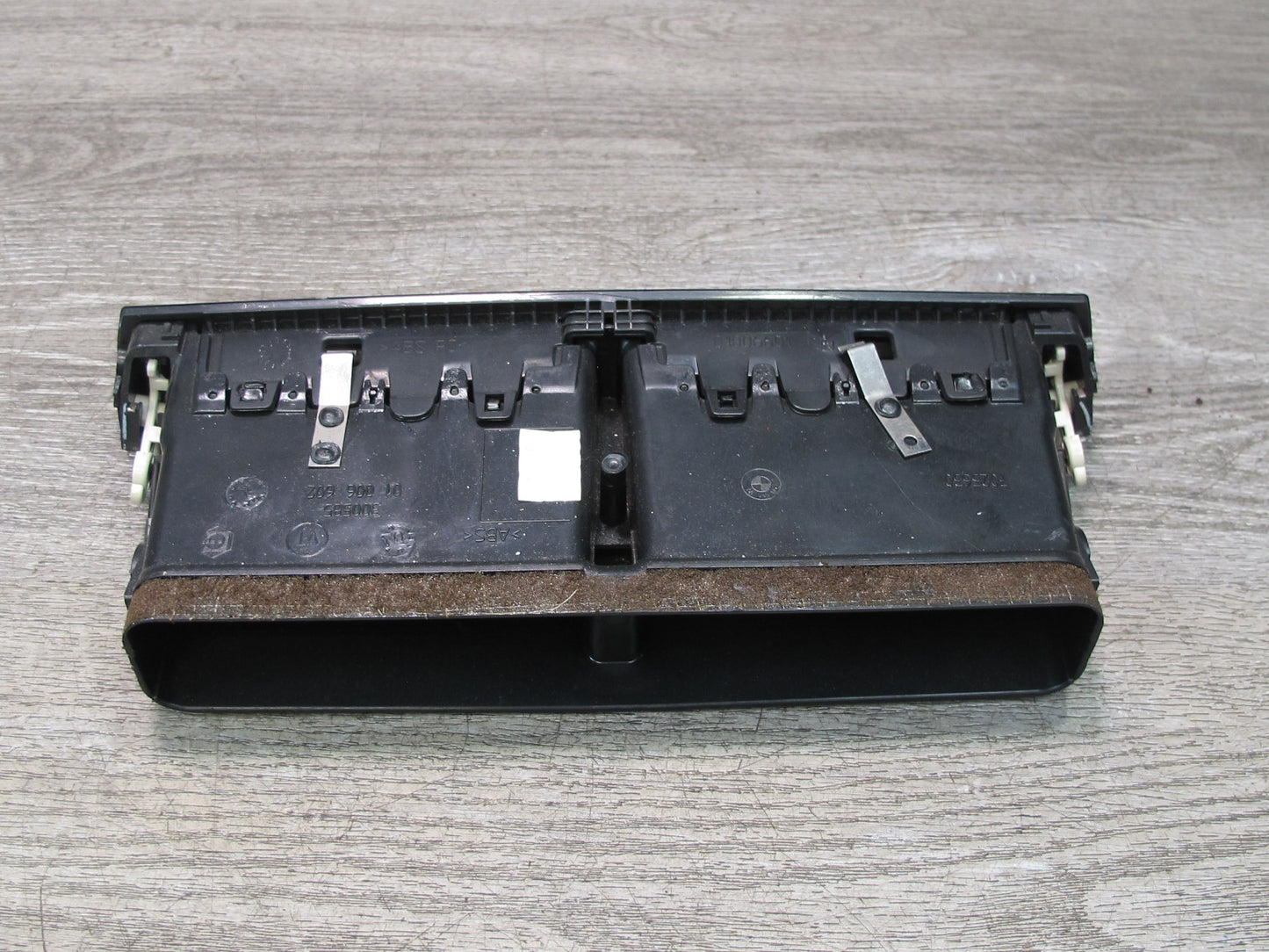 06-08 BMW E86 E85 Z4 Dash Center AC Heater Air Vent Black OEM