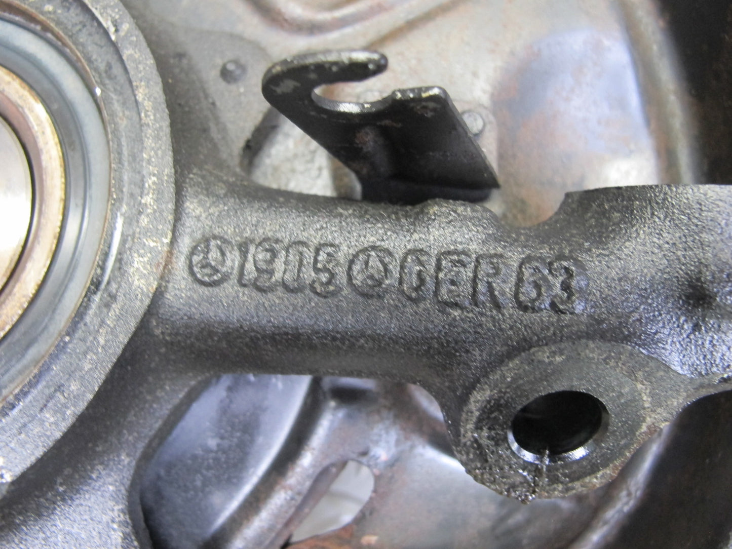 96-99 Mercedes W140 C140 RWD Rear Right Spindle Knuckle Wheel Hub Bearing OEM