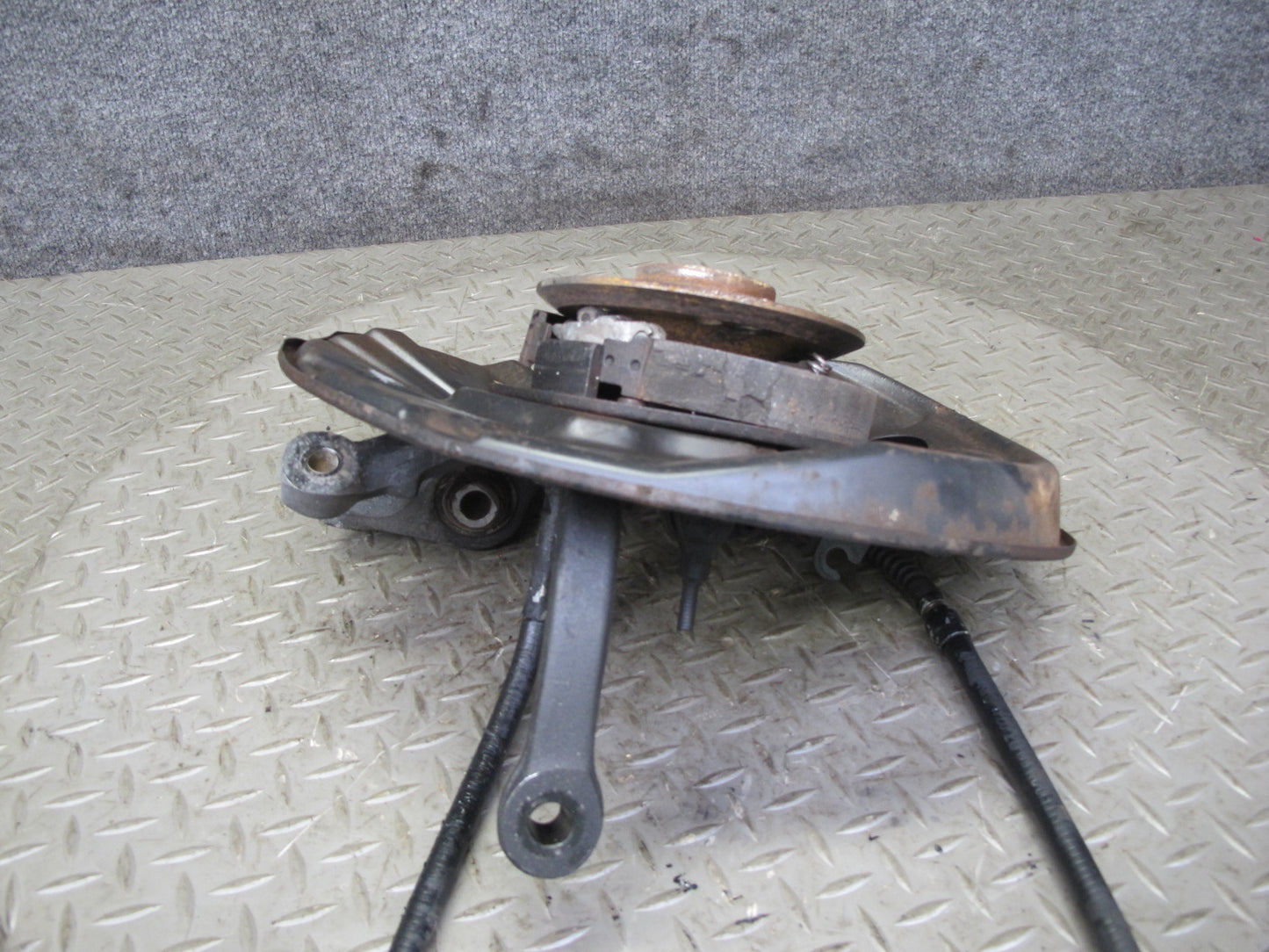 96-99 Mercedes W140 C140 RWD Rear Right Spindle Knuckle Wheel Hub Bearing OEM