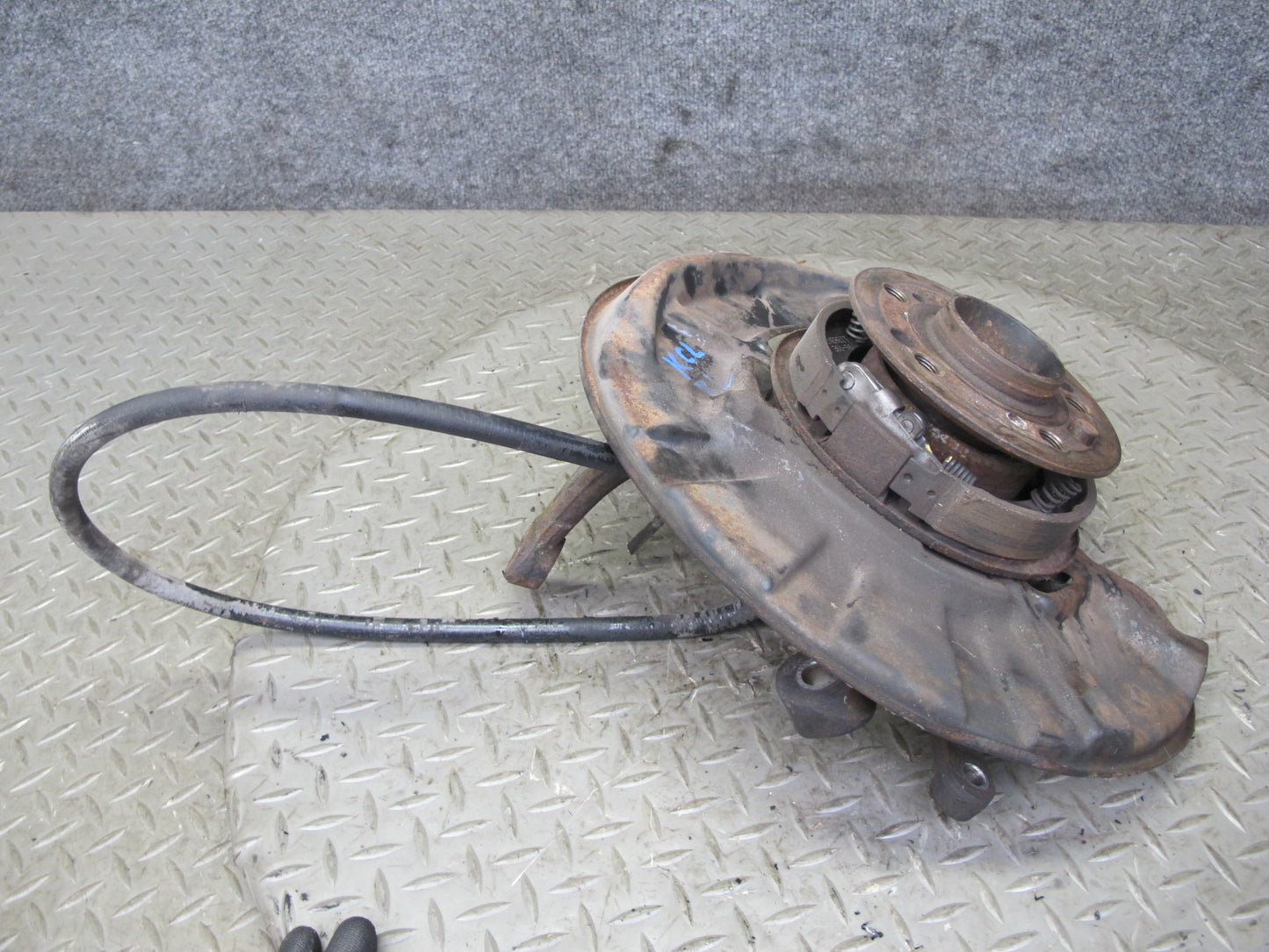 96-99 Mercedes W140 C140 RWD Rear Left Spindle Knuckle Wheel Hub Bearing OEM