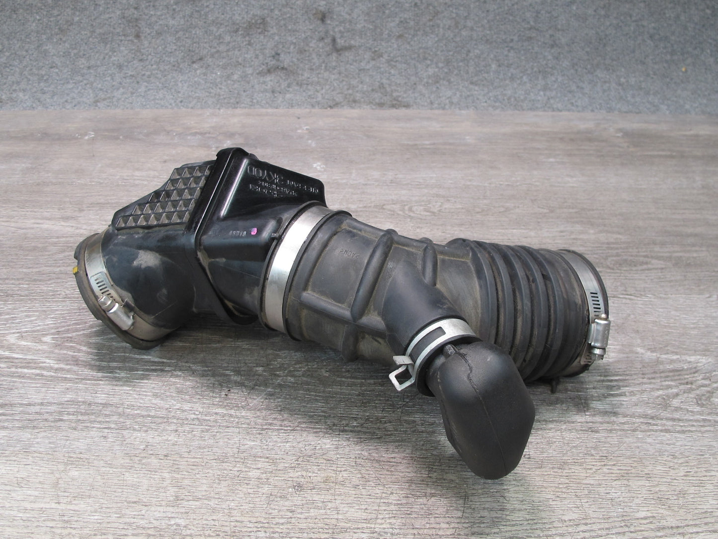 2014-2017 Infiniti QX60 2.5L Hybrid Air Intake Cleaner Duct Hose Resonator
