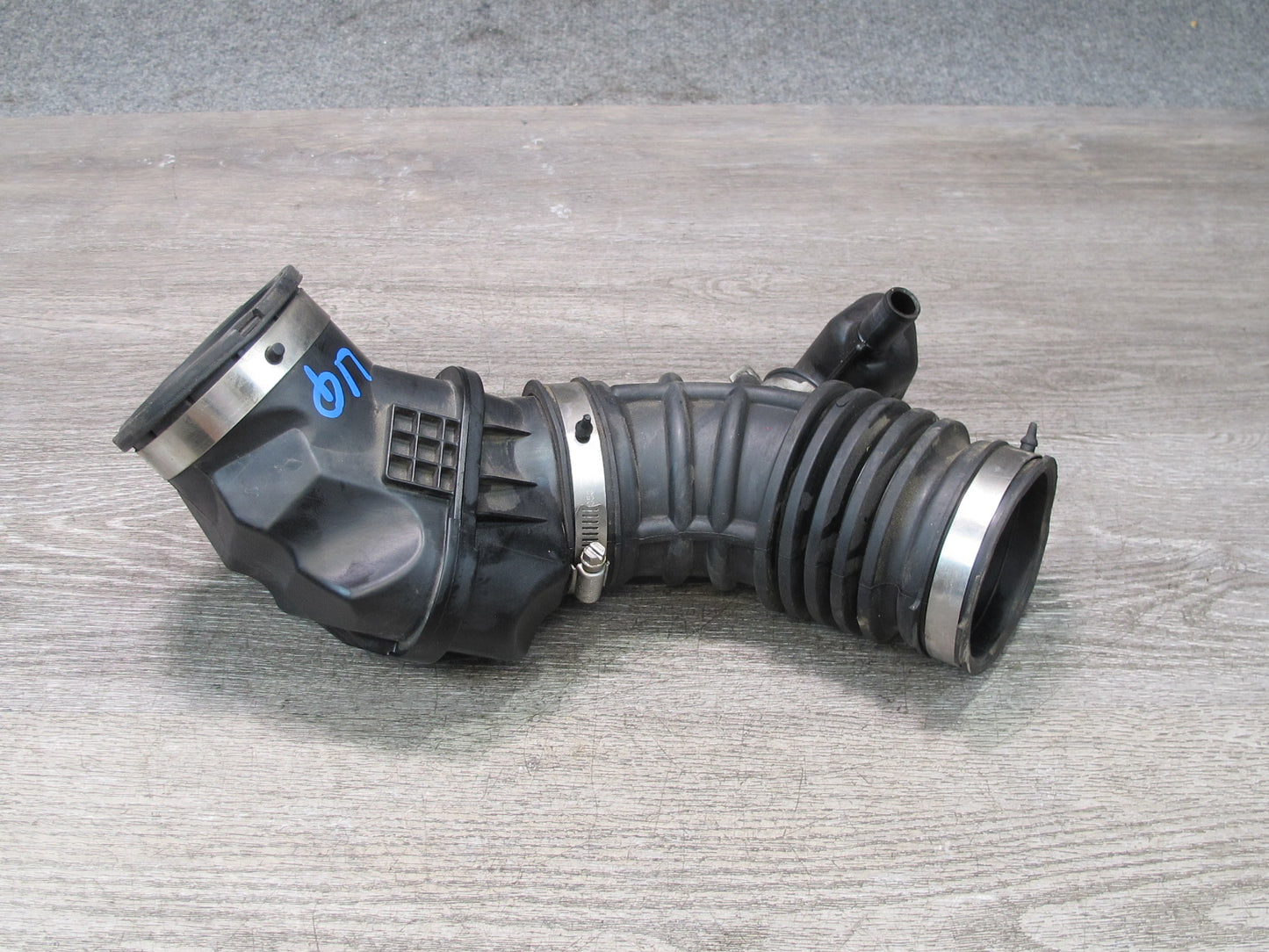 2014-2017 Infiniti QX60 2.5L Hybrid Air Intake Cleaner Duct Hose Resonator