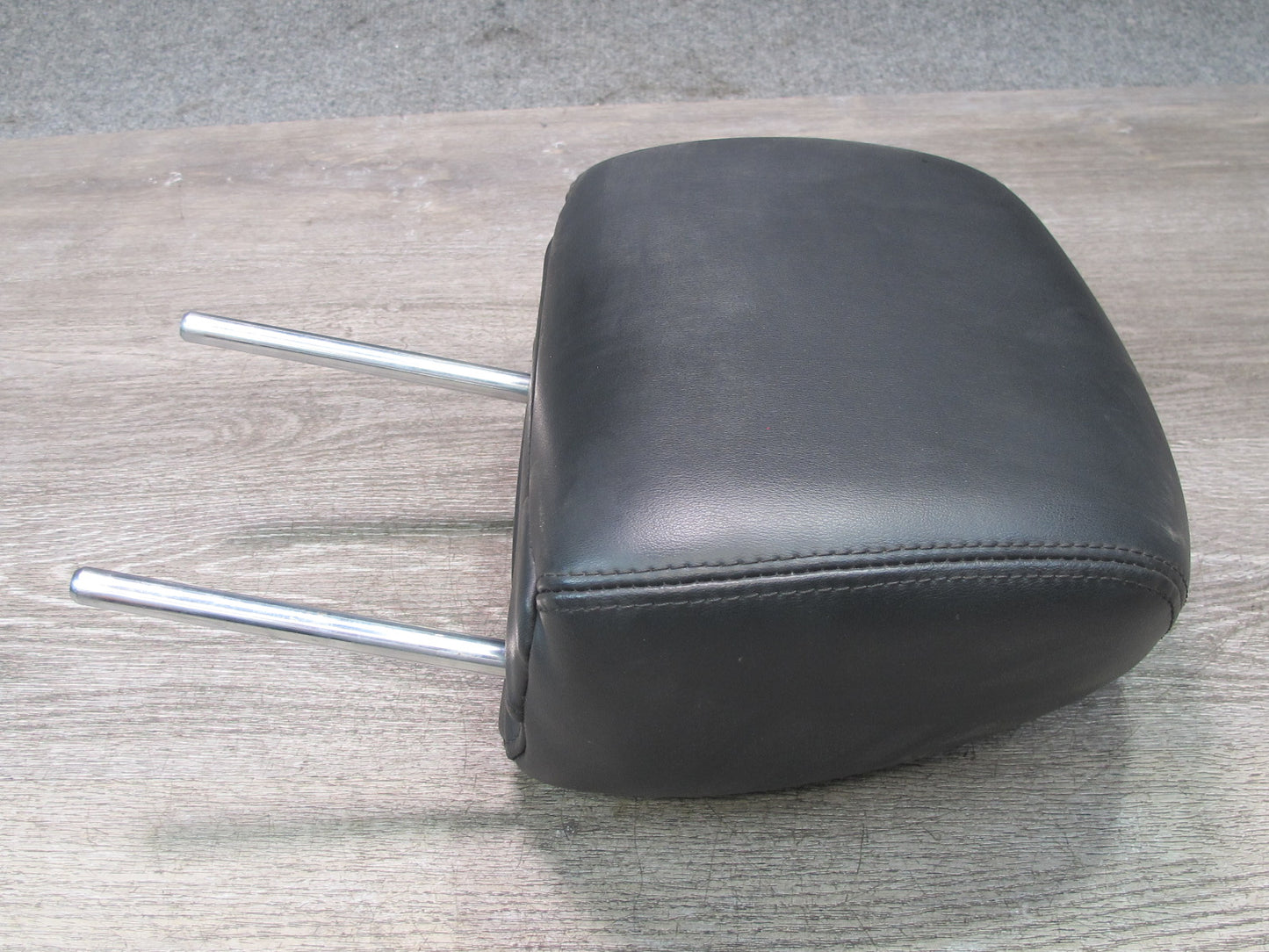 2014-2015 Infiniti QX60 Front Left & Right Leather Headrest Set of 2