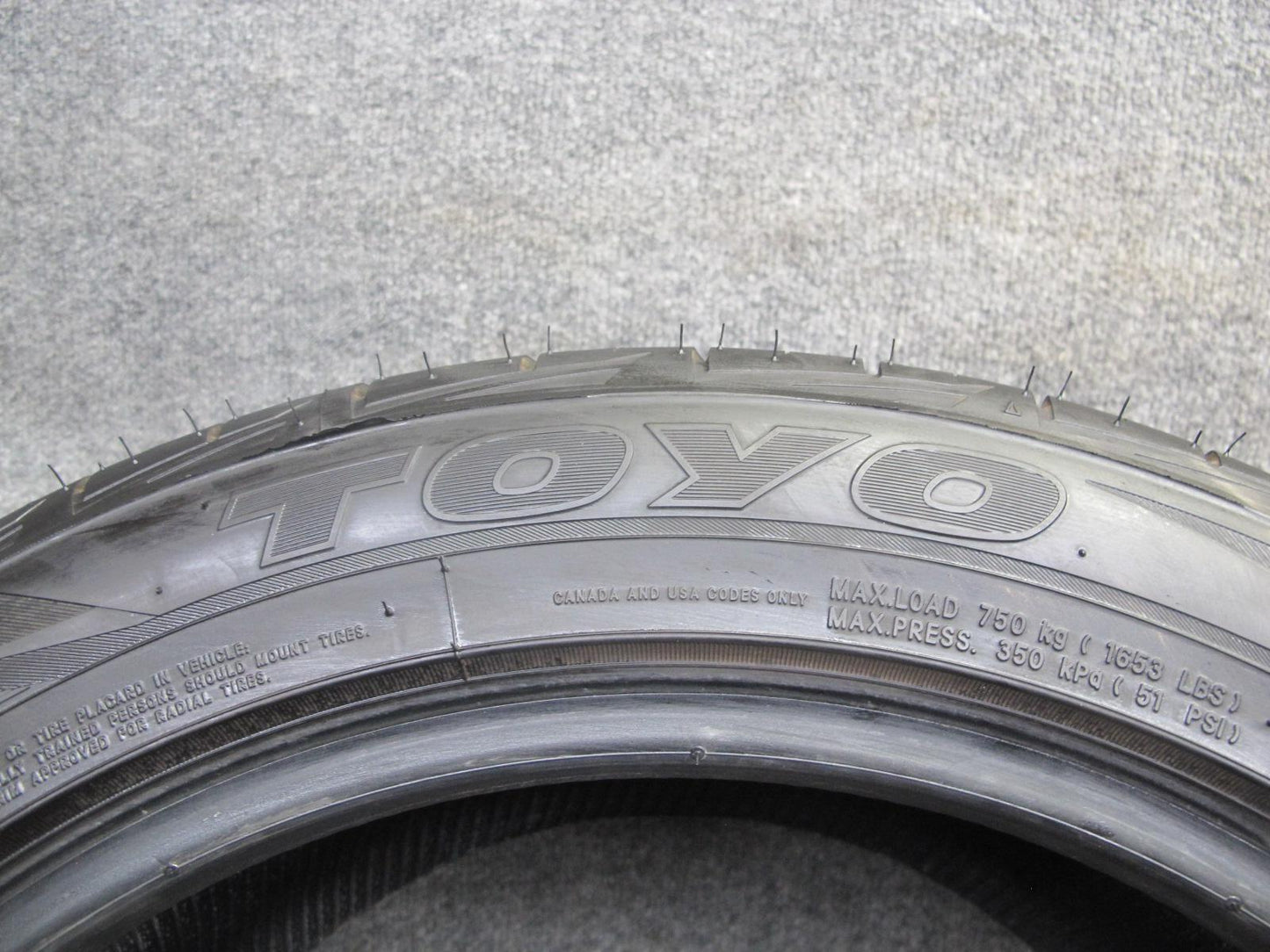 Set of 2 Toyo Extensa HP II ALL Season Tire 275/40 R17 98W 4024 9/32 Tread