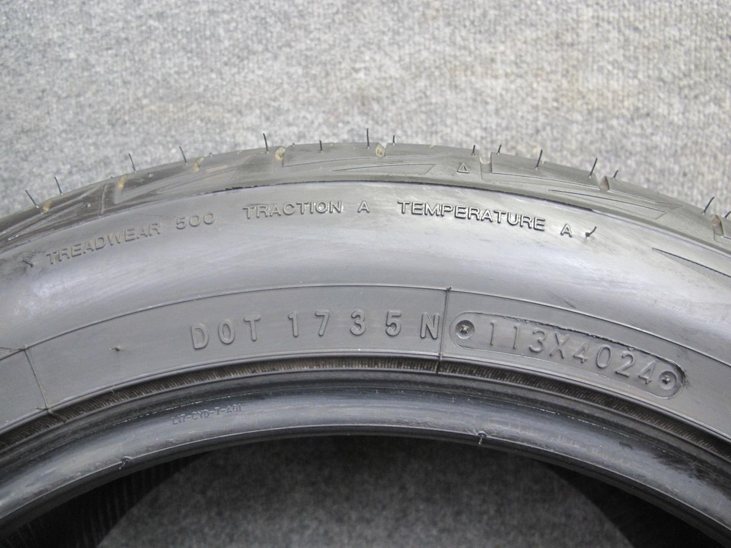 Set of 2 Toyo Extensa HP II ALL Season Tire 275/40 R17 98W 4024 9/32 Tread