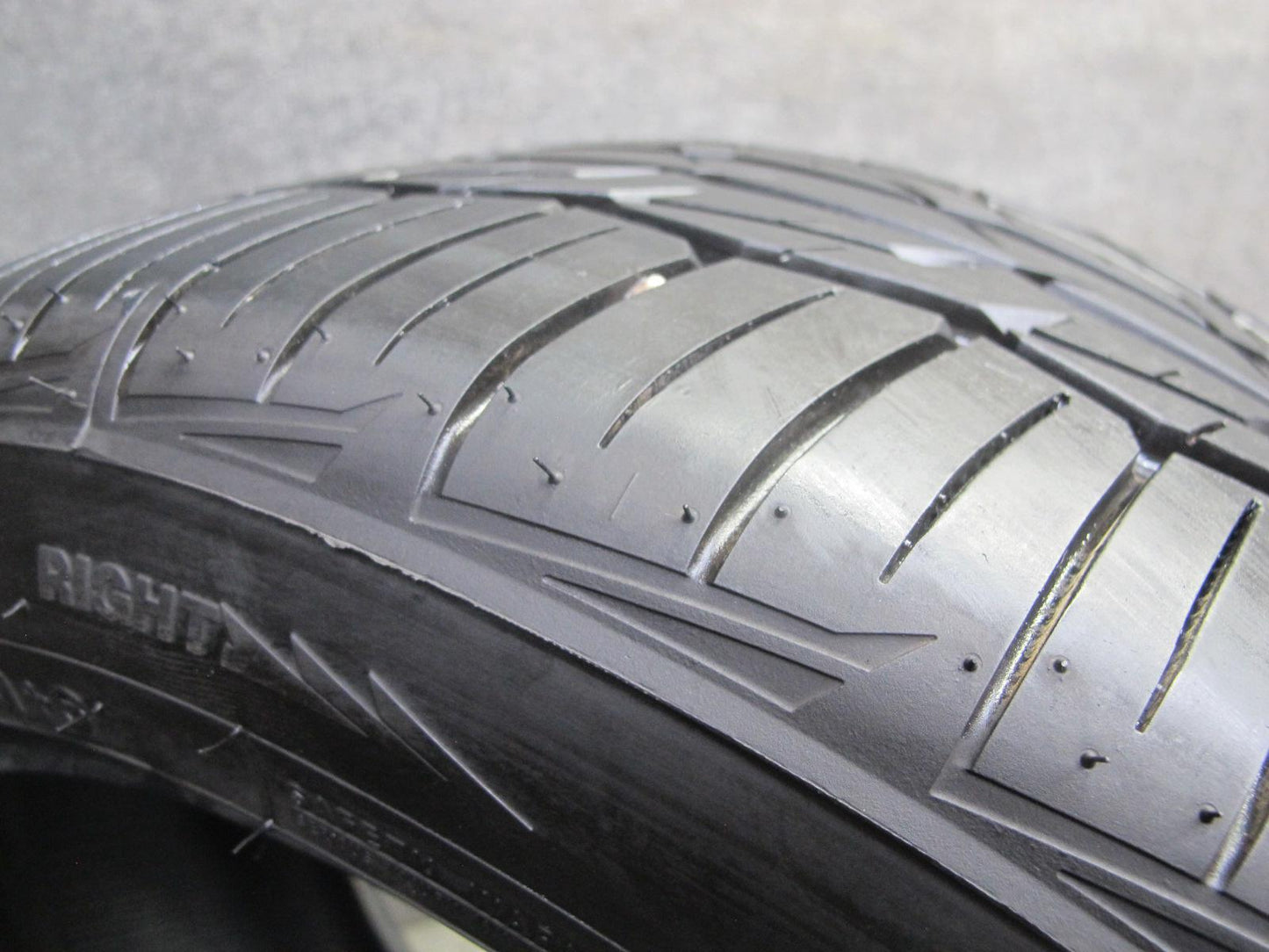 Set of 2 Toyo Extensa HP II ALL Season Tire 275/40 R17 98W 4024 9/32 Tread