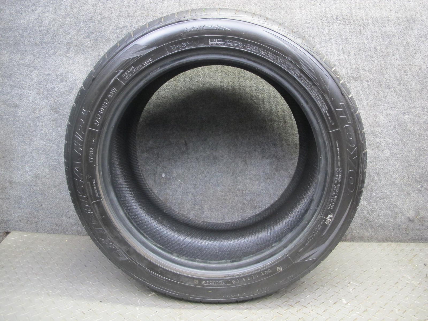 Set of 2 Toyo Extensa HP II ALL Season Tire 275/40 R17 98W 4024 9/32 Tread