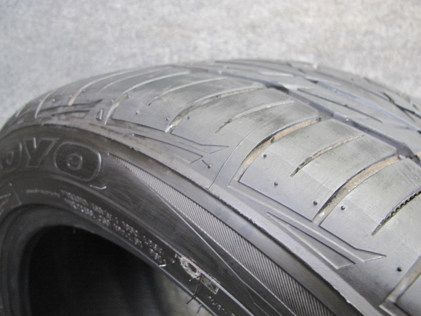 Set of 2 Toyo Extensa HP II ALL Season Tire 275/40 R17 98W 4024 9/32 Tread