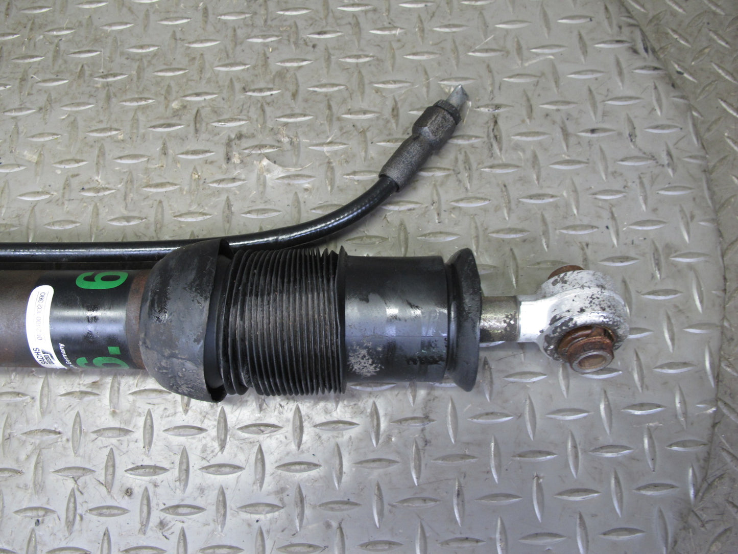 96-99 Mercedes W140 C140 Set of 2 Rear Hydraulic Strut Shock Absorber OEM