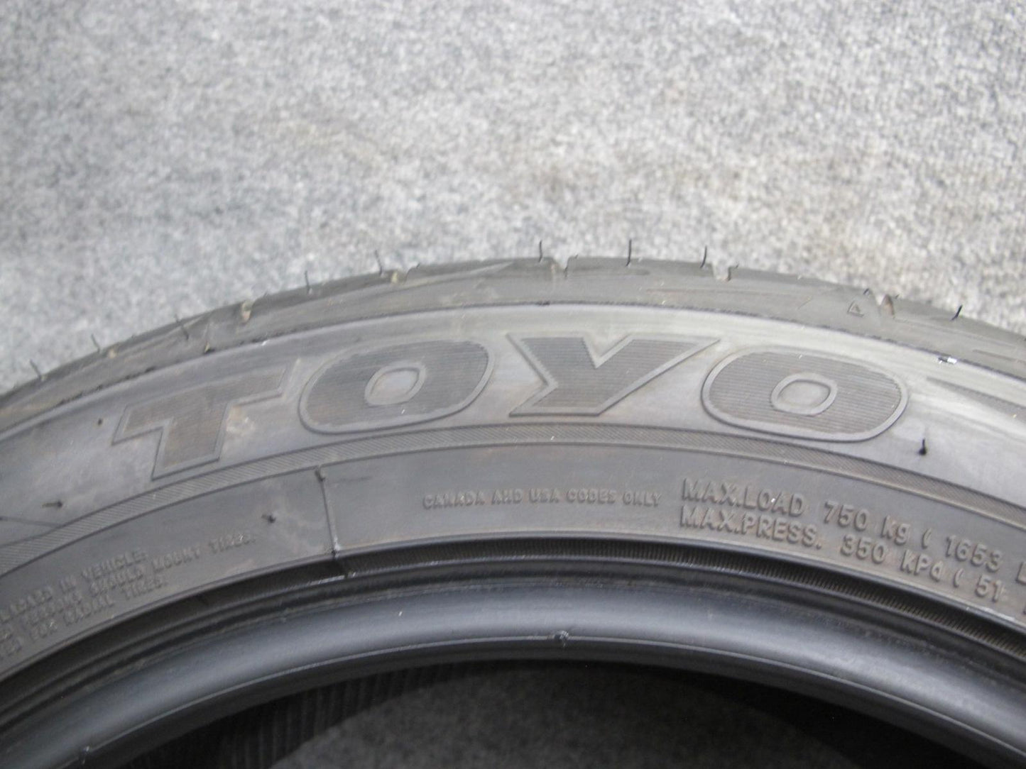 Set of 2 Toyo Extensa HP II ALL Season Tire 275/40 R17 98W 3824 0424 9/32 Tread
