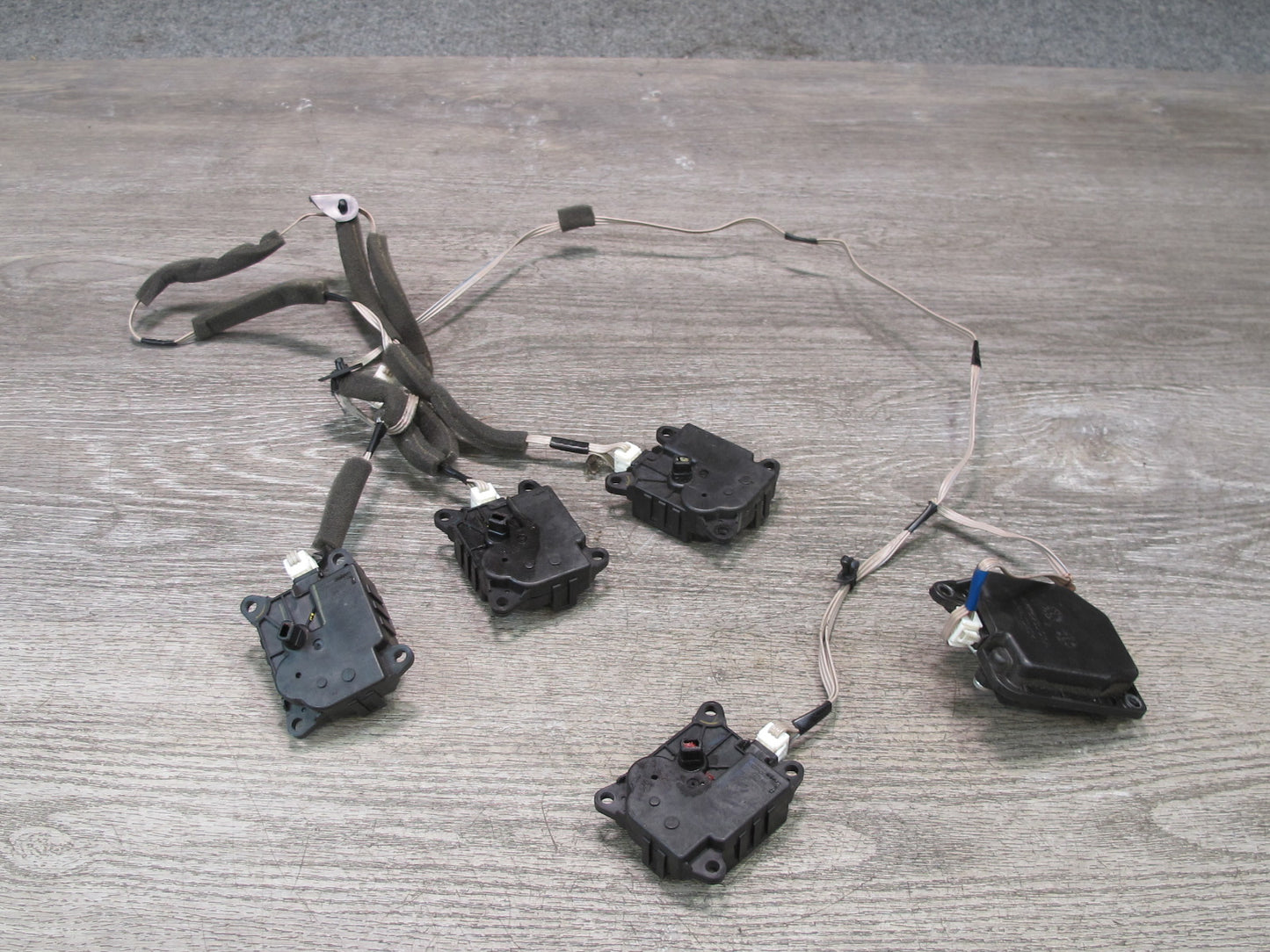 2013-2020 Infiniti JX35 QX60 A/C Heater Flap Door Actuator Motor Wiring Set