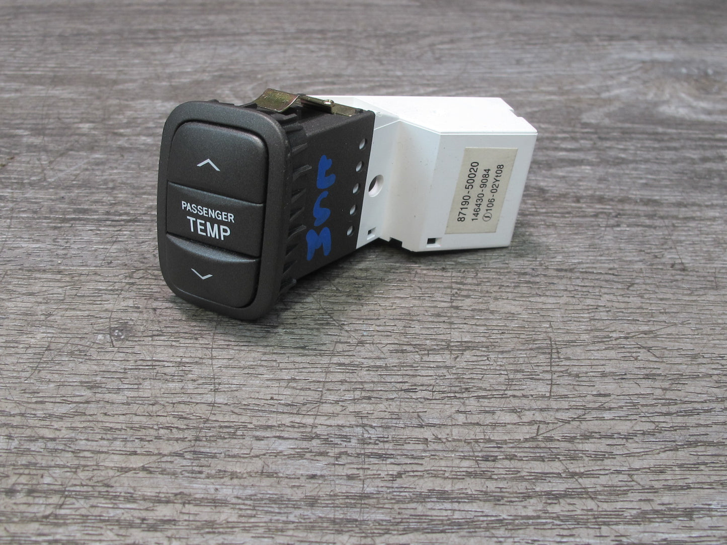 01-06 Lexus UCF30L LS430 Dash Passenger Temperature Control Button Switch OEM