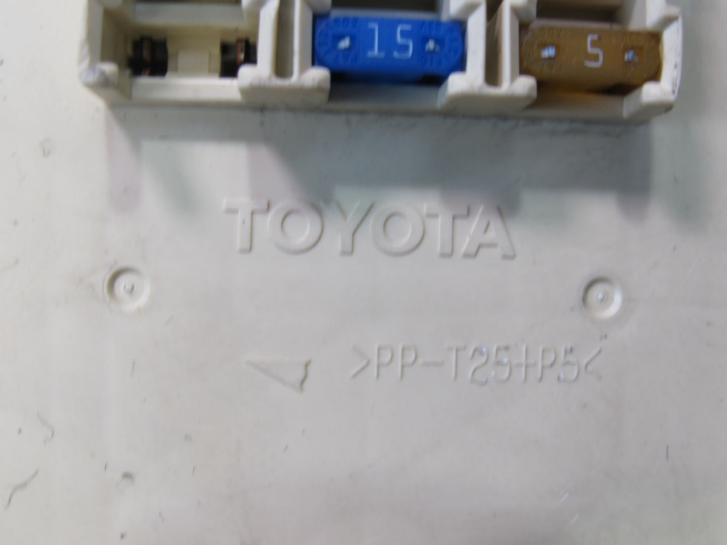 04-06 Lexus UCF30L LS430 Front Left Fuse Relay Junction Box Module OEM