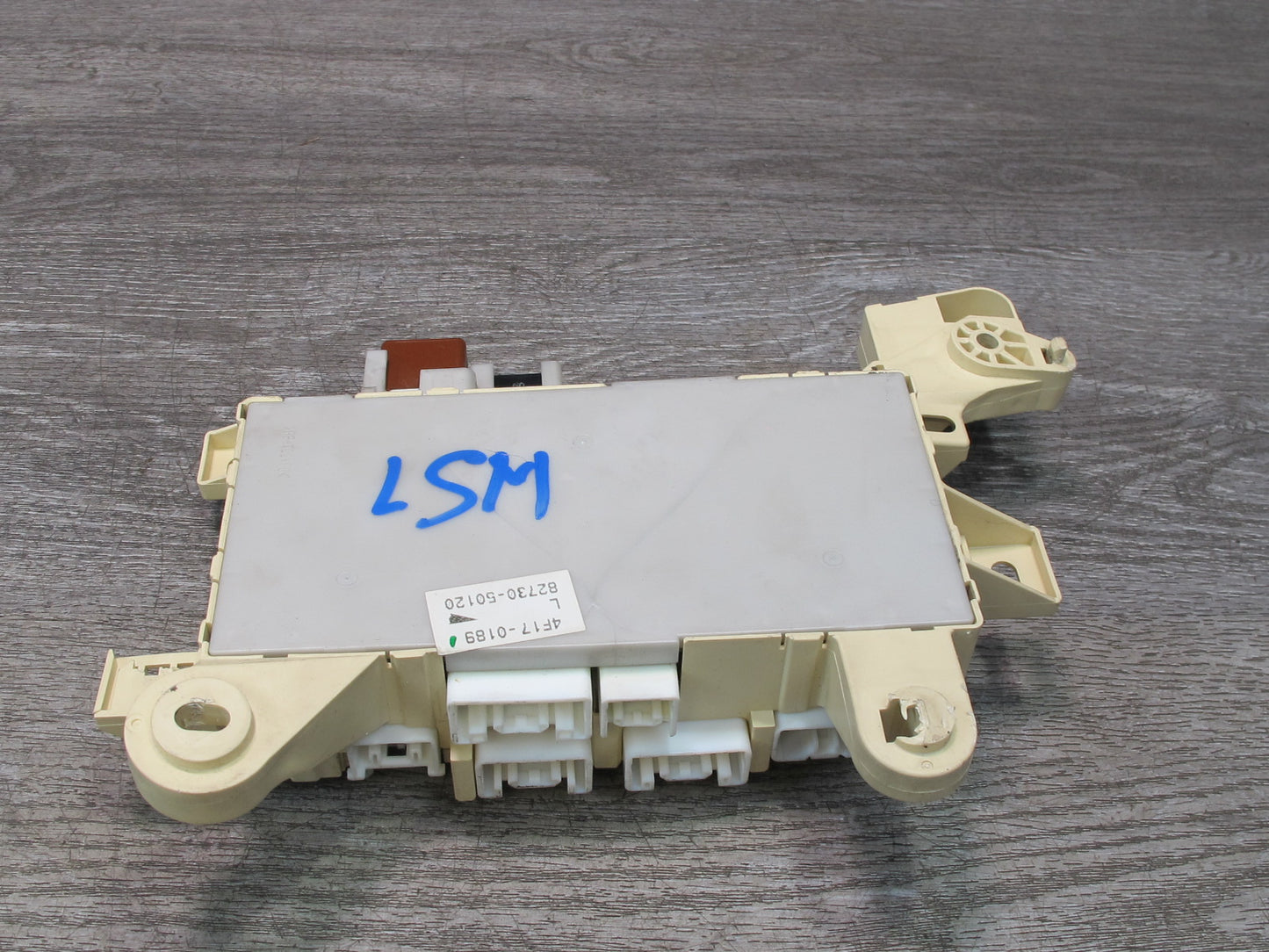 04-06 Lexus UCF30L LS430 Front Left Fuse Relay Junction Box Module OEM