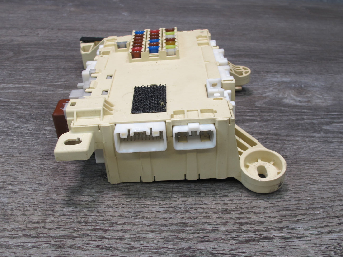 04-06 Lexus UCF30L LS430 Front Right Fuse Relay Junction Box Module OEM