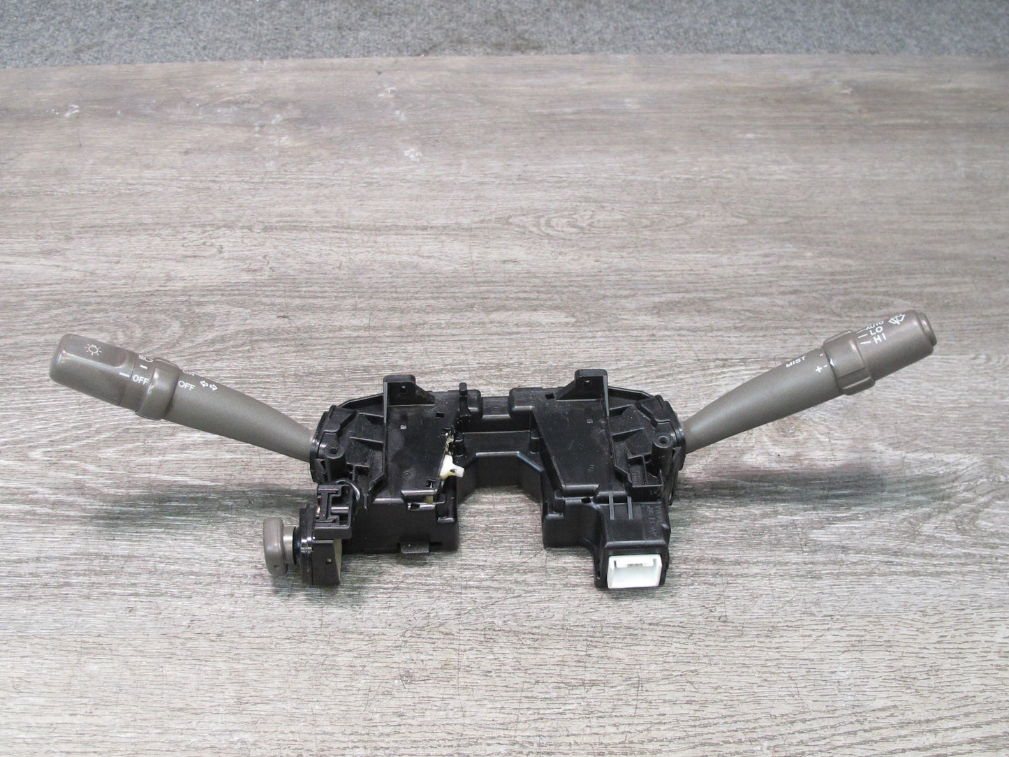 04-06 Lexus UCF30L LS430 Steering Column Headlight Turn Signal Wiper Switch OEM