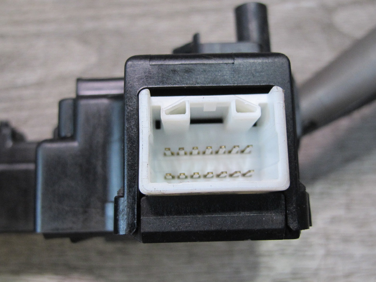 04-06 Lexus UCF30L LS430 Steering Column Headlight Turn Signal Wiper Switch OEM