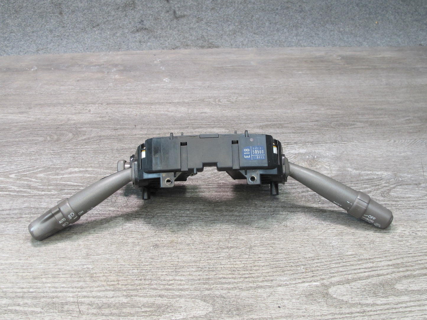 04-06 Lexus UCF30L LS430 Steering Column Headlight Turn Signal Wiper Switch OEM