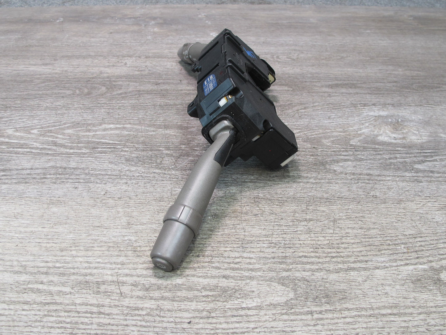 04-06 Lexus UCF30L LS430 Steering Column Headlight Turn Signal Wiper Switch OEM