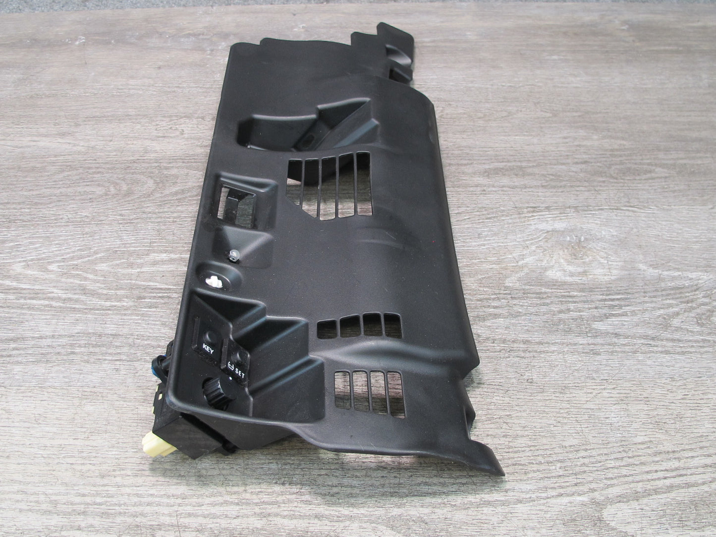 04-06 Lexus UCF30L LS430 Dash Left Lower Knee Trim Cover Panel 55606-50120 OEM