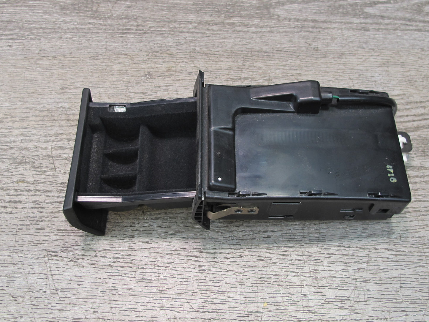 01-06 Lexus UCF30L LS430 Dash Left Coin Storage Retractable Tray Black OEM