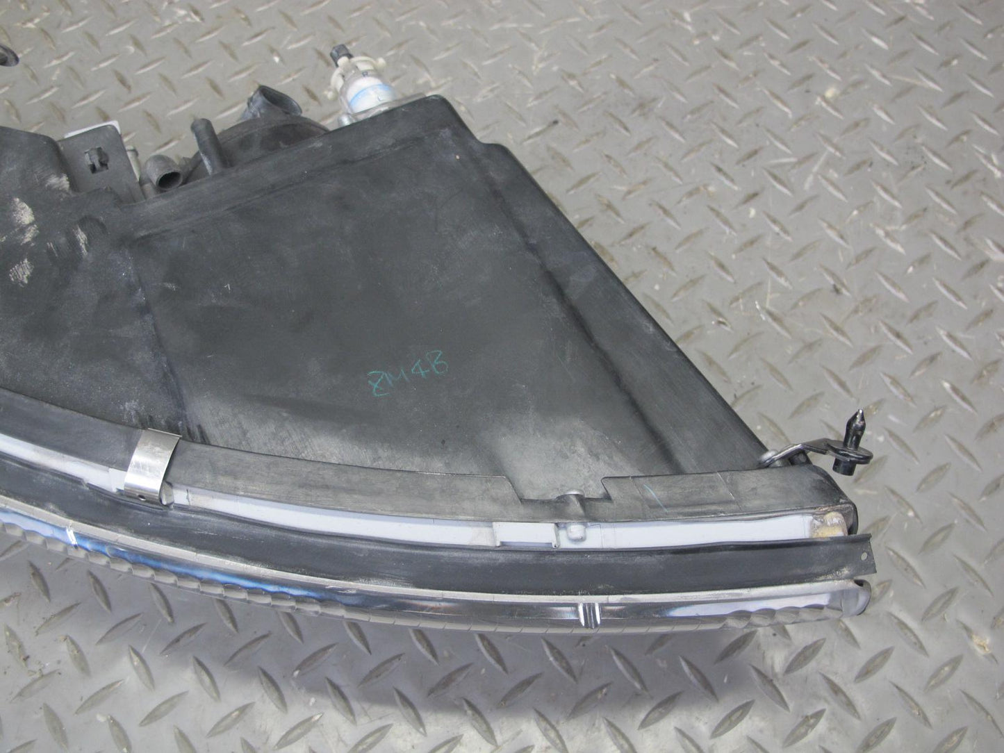 97-98 Lexus UZZ30L SC300 SC400 Front Left Outer Halogen Headlight Lamp OEM