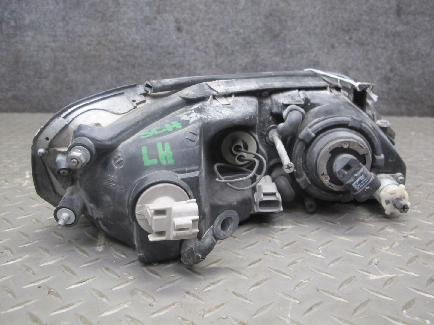 97-98 Lexus UZZ30L SC300 SC400 Front Left Outer Halogen Headlight Lamp OEM
