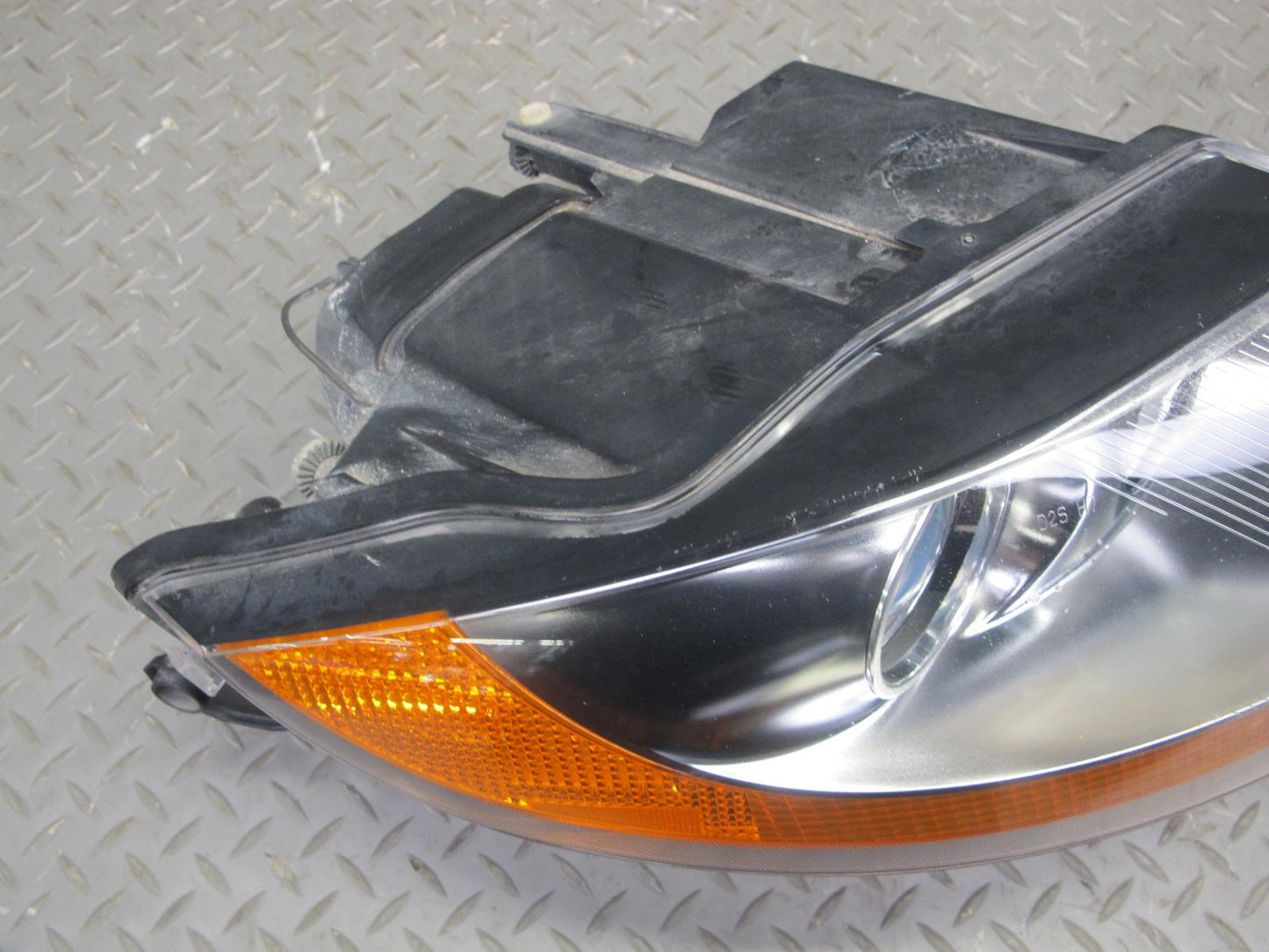 03-05 BMW E85 Z4 3.0i Front Right Passenger Side Xenon HID Headlight Lamp OEM