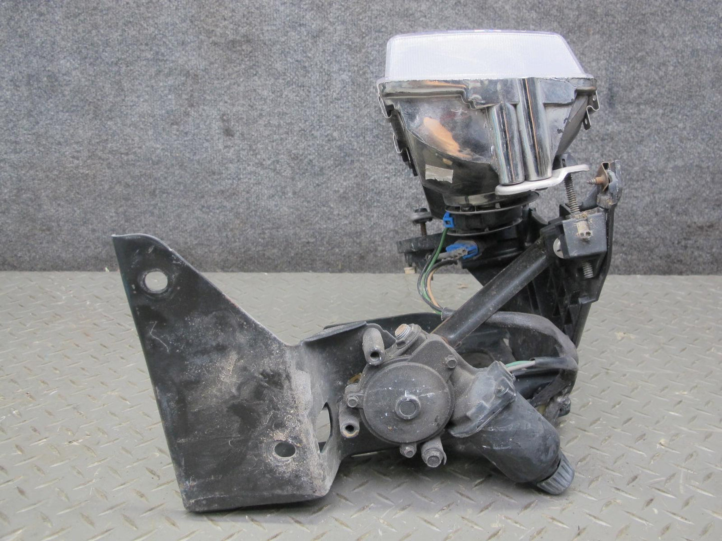 97-99 Chevrolet Corvette C5 Front Right Headlight Lamp w Motor & Mount OEM