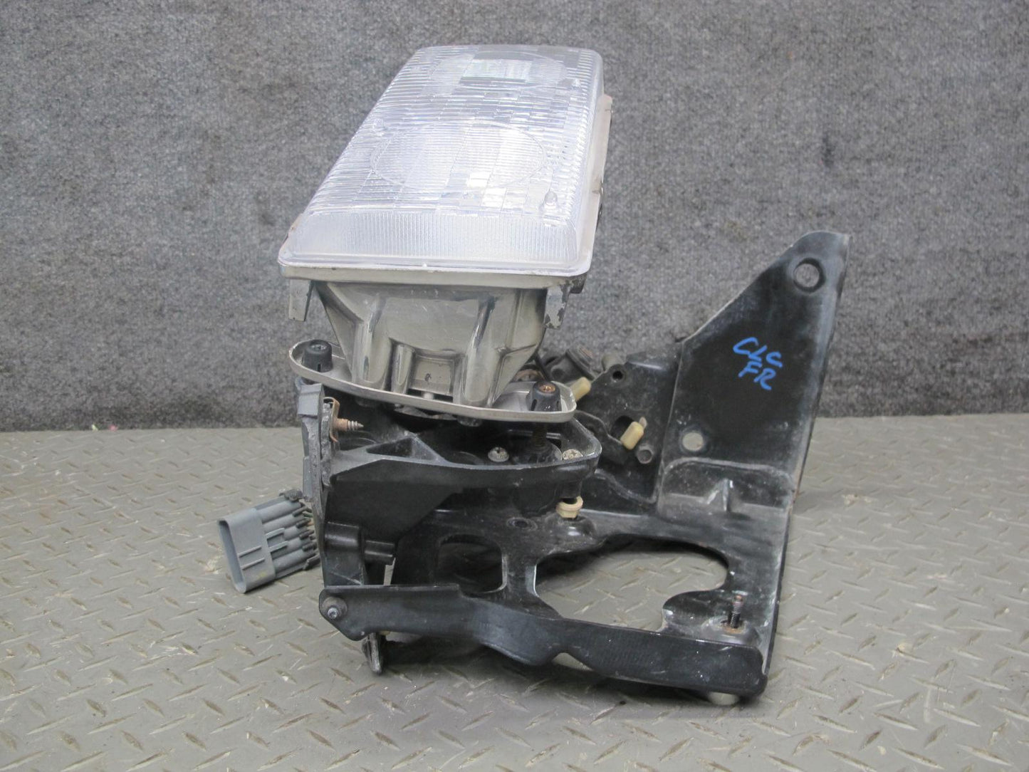 97-99 Chevrolet Corvette C5 Front Right Headlight Lamp w Motor & Mount OEM