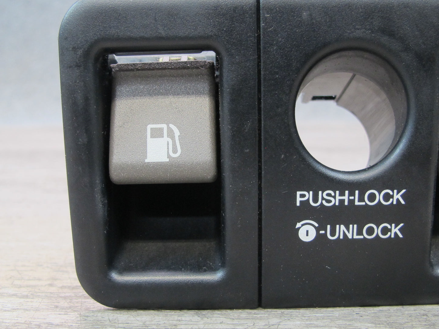 01-06 Lexus UCF30L LS430 Fuel Door Trunk Lid Release Switch Panel Black OEM