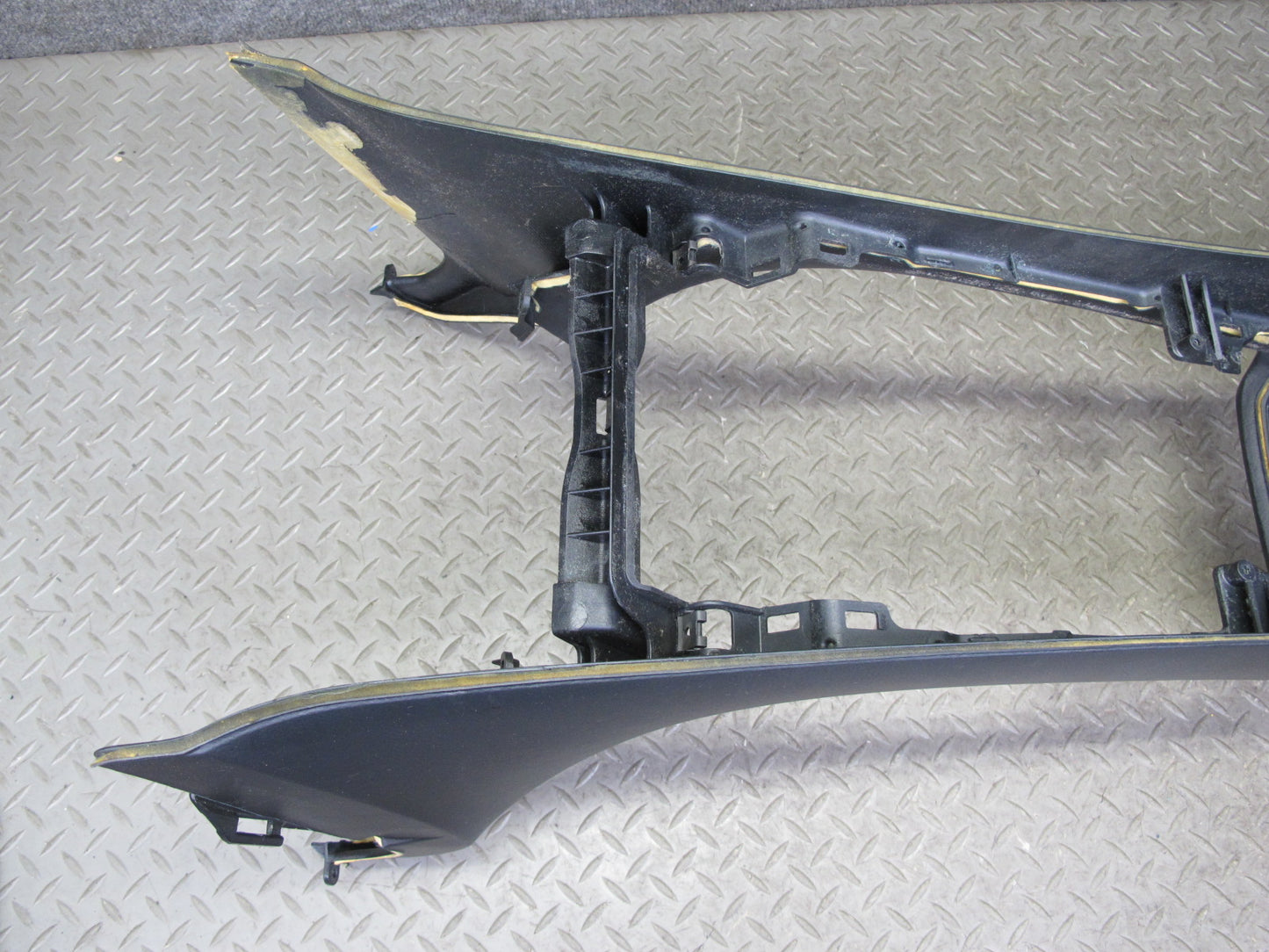 04-06 Lexus UCF30L LS430 Front Center Console Trim Cover Panel Black OEM