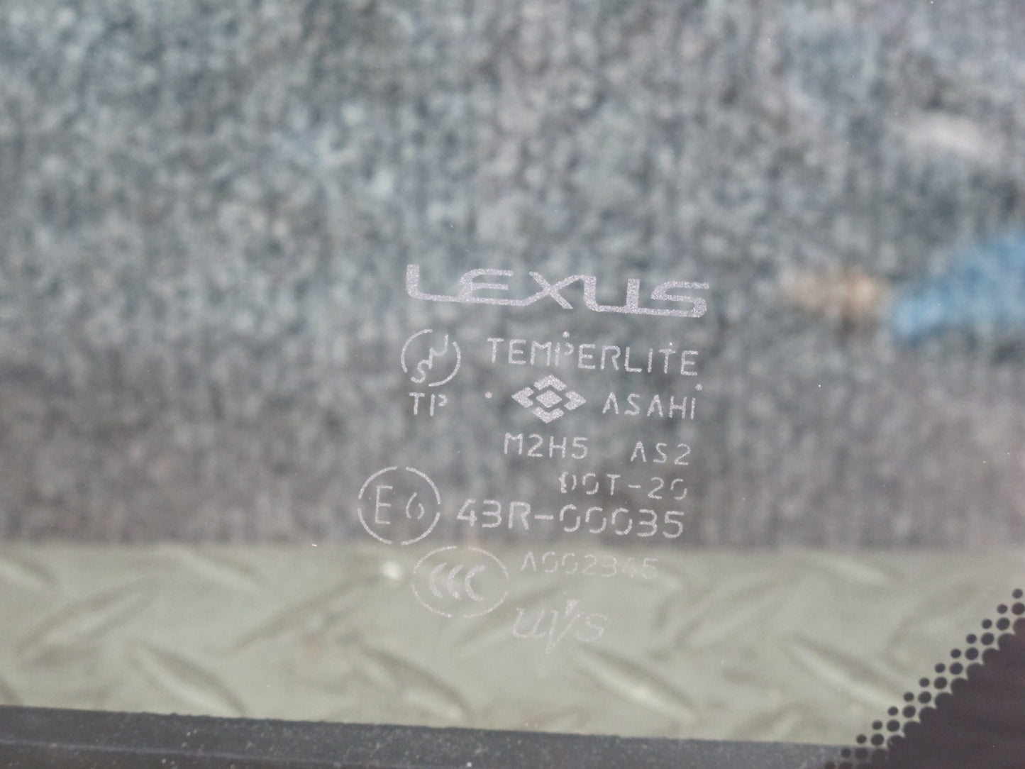 01-06 Lexus UCF30L LS430 Rear Left Door Fixed Glass Window OEM