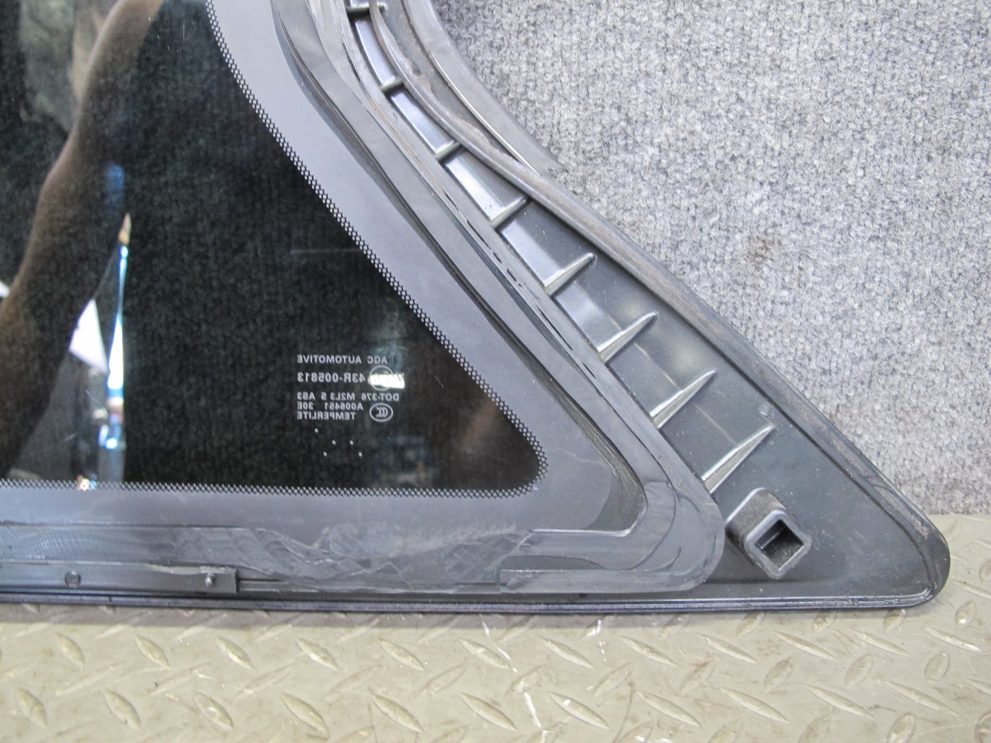 2014-2017 Infiniti QX60 Rear Right Quarter Glass Window