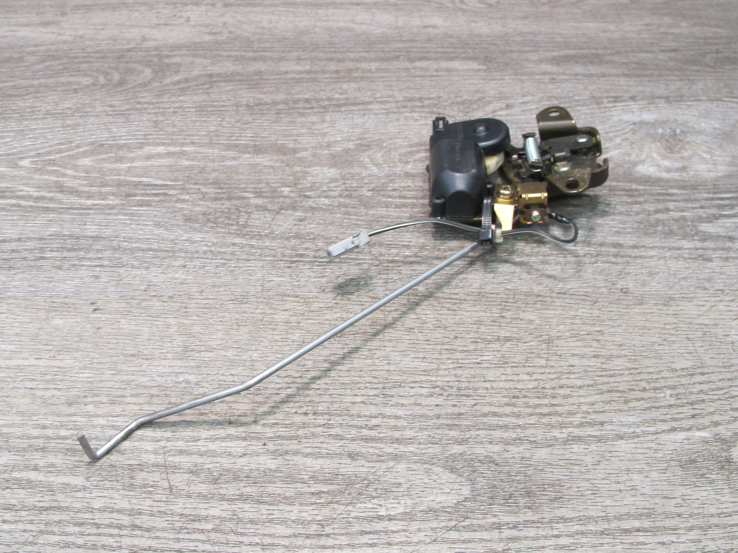 92-00 Lexus JZZ31L SC400 SC300 Rear Trunk Lid Lock Latch Actuator OEM