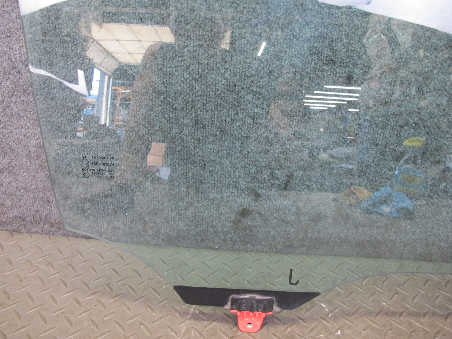 2014-2015 Infiniti QX60 Front Right Door Glass Window