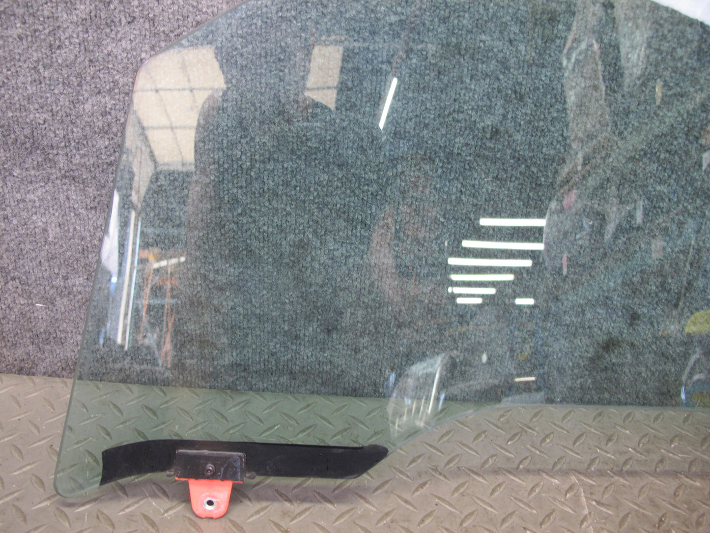 2014-2015 Infiniti QX60 Front Right Door Glass Window