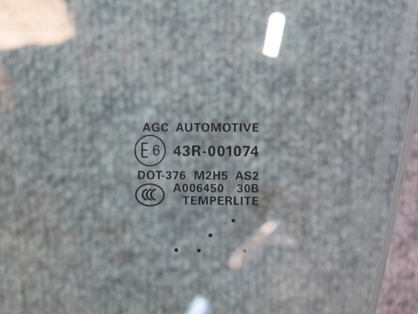 2014-2015 Infiniti QX60 Front Left Door Glass Window