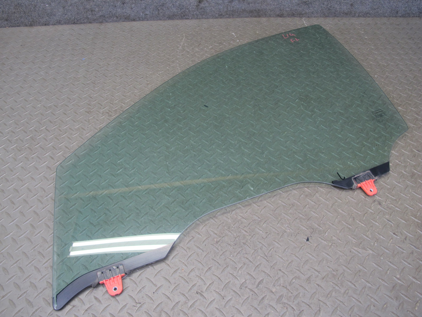 2014-2015 Infiniti QX60 Front Left Door Glass Window