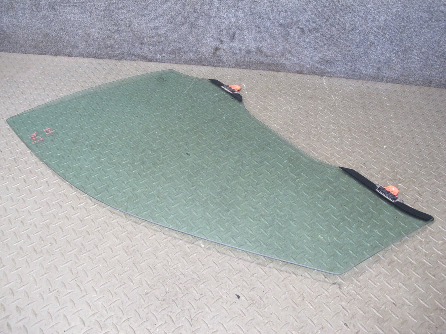 2014-2015 Infiniti QX60 Front Left Door Glass Window