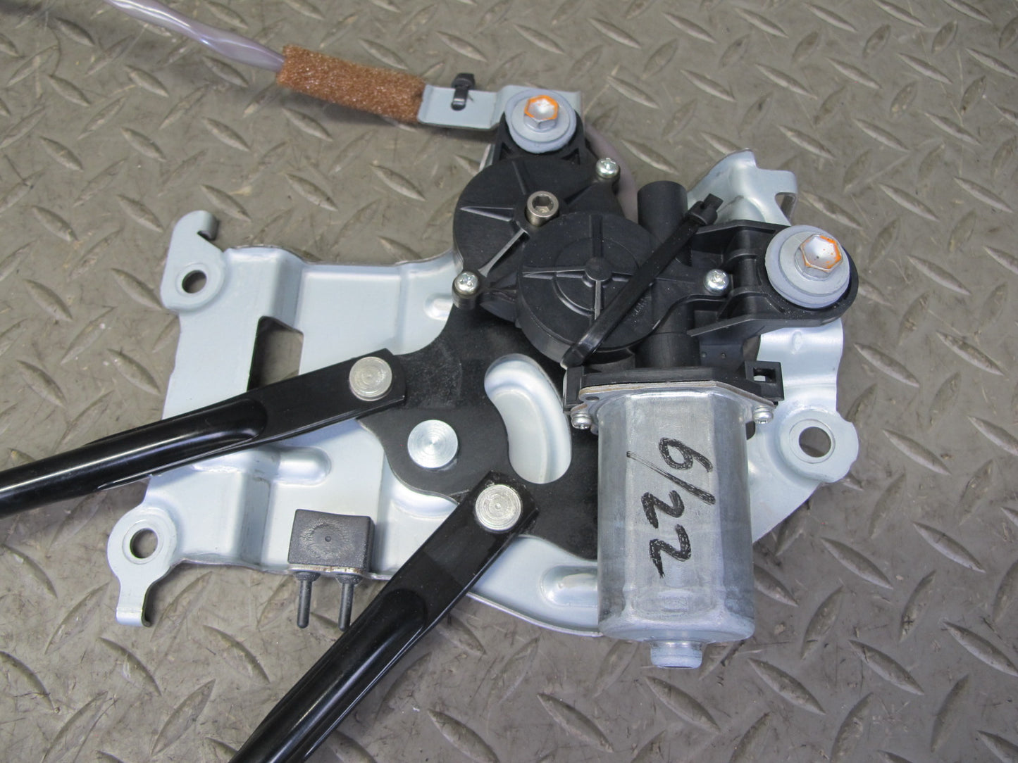 10-15 Lexus IS350 IS250 Convertible Front Trunk Roof Lock Latch Motor Assy OEM