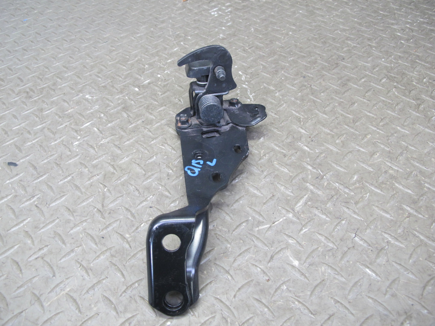 10-15 Lexus IS350 IS250 Conv Rear Right Left Trunk Lid Lock Latch Catch Set OEM